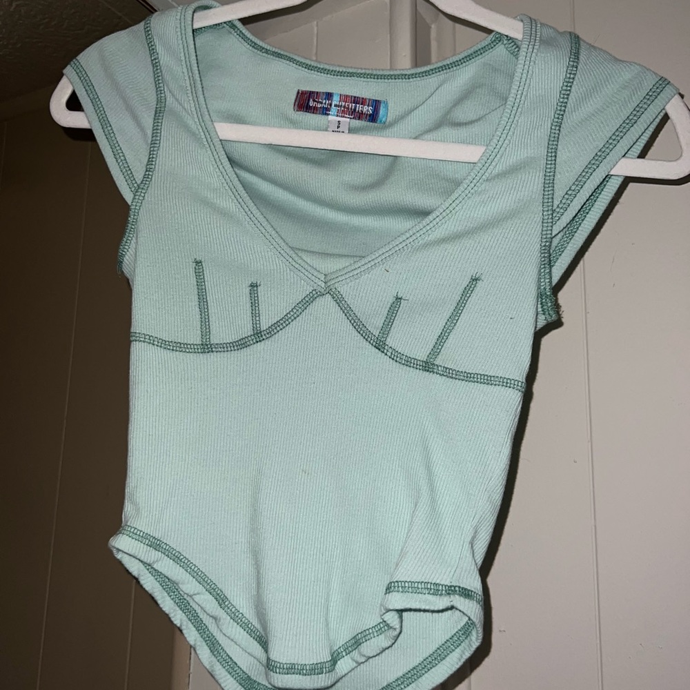 Cute mint green top